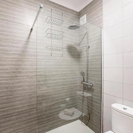 2br Flat In Bonfim W/ Ac & Balcony By Lovelystay * Porto