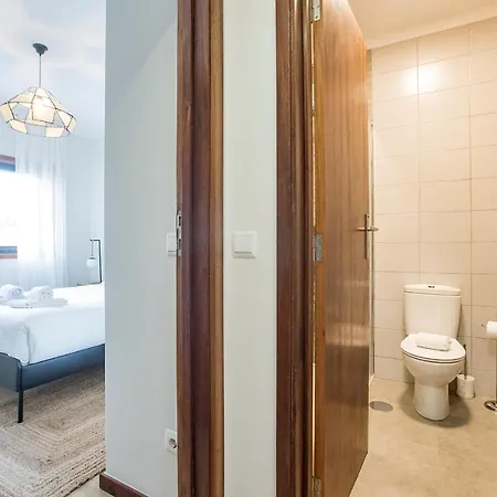 2br Flat In Bonfim W/ Ac & Balcony By Lovelystay * Porto